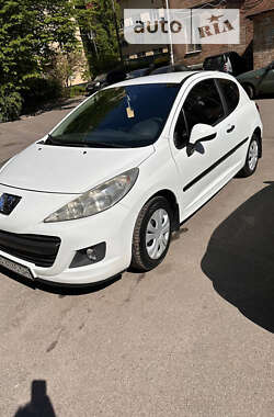 Хетчбек Peugeot 207 2010 в Львові