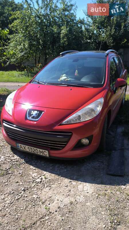 Универсал Peugeot 207 2010 в Харькове