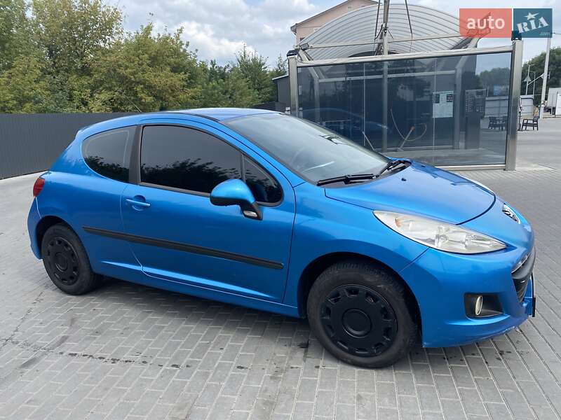 Peugeot 207 2011