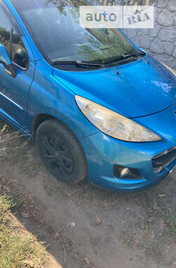 Хэтчбек Peugeot 207 2011 в 