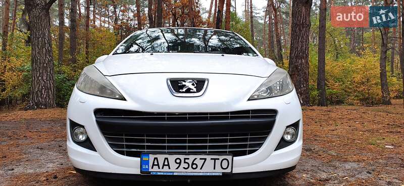 Хетчбек Peugeot 207 2011 в Києві
