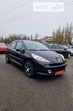 Хэтчбек Peugeot 207 2008 в 