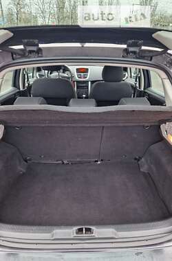 Хэтчбек Peugeot 207 2008 в 