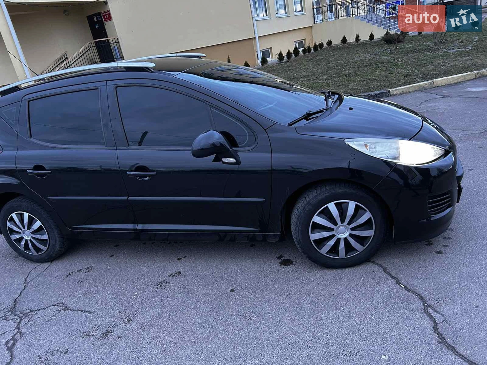 2010 Peugeot 207 - мініатюра 3