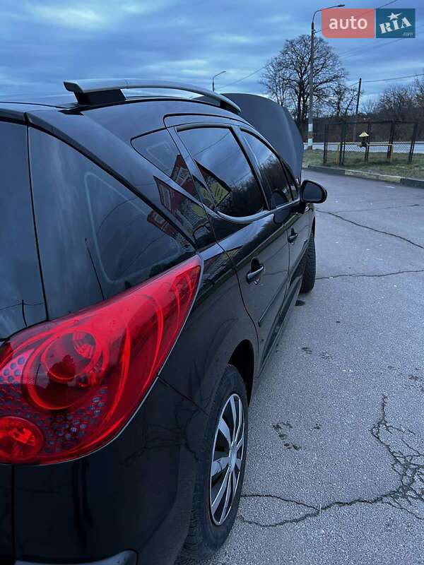 Універсал Peugeot 207 2010 в Дрогобичі