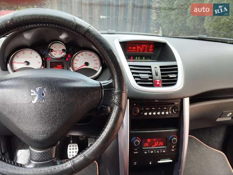 Кабріолет Peugeot 207 2007 в Тячеві