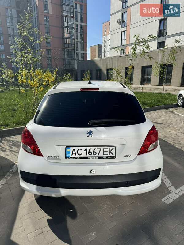 Хетчбек Peugeot 207 2009 в Луцьку