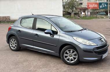 Хэтчбек Peugeot 207 2008 в Овруче