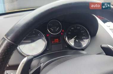 Хетчбек Peugeot 207 2008 в Дніпрі