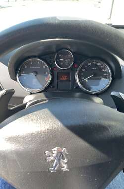 Хетчбек Peugeot 207 2008 в Чернівцях