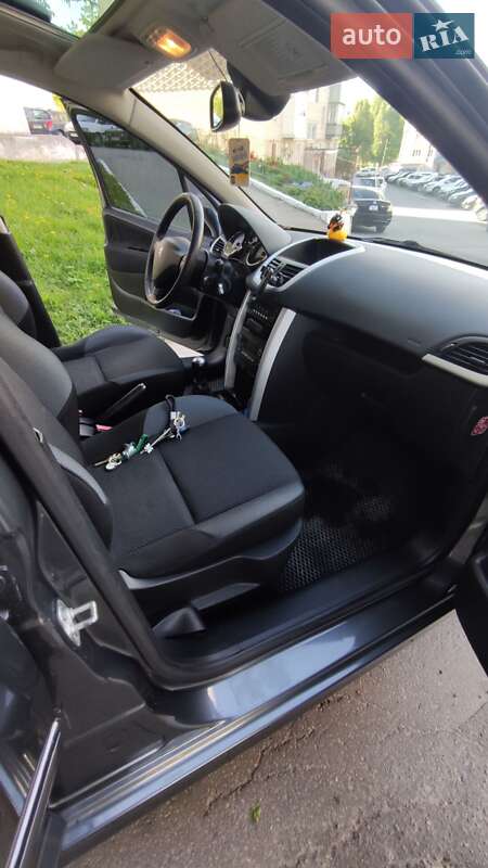 Универсал Peugeot 207 2012 в Тернополе