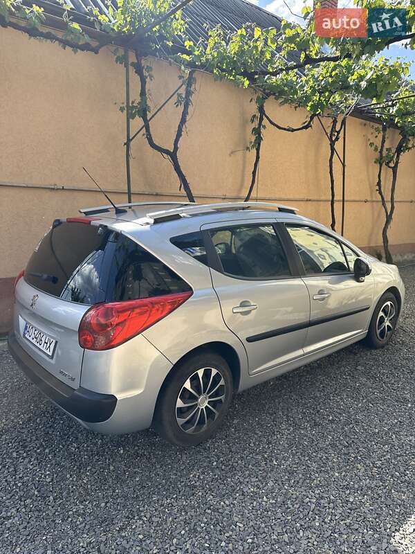 Універсал Peugeot 207 2007 в Ужгороді
