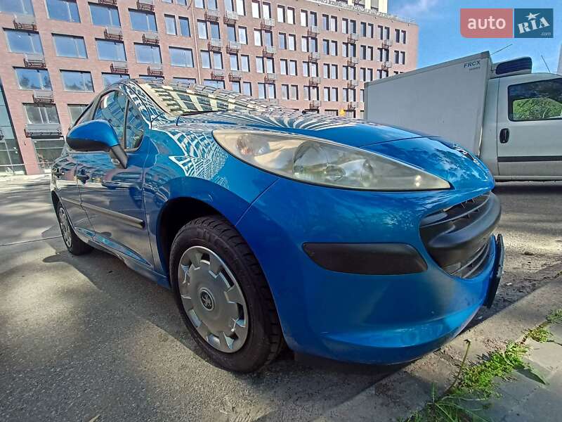 Хэтчбек Peugeot 207 2007 в Киеве