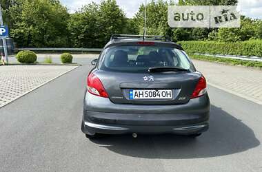 Хетчбек Peugeot 207 2010 в Ірпені