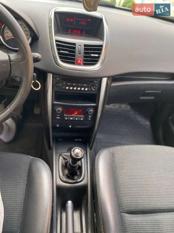Універсал Peugeot 207 2011 в Костопілі