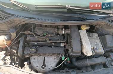 Хэтчбек Peugeot 207 2009 в 