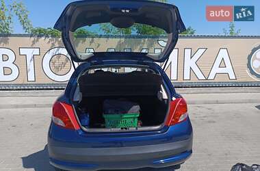 Хэтчбек Peugeot 207 2009 в 