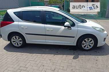 Универсал Peugeot 207 2010 в Николаеве