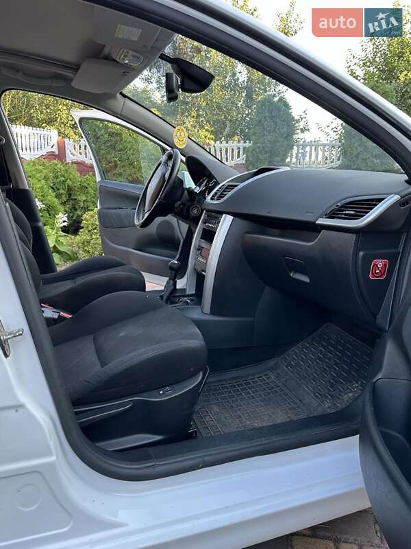 Універсал Peugeot 207 2008 в Дубні