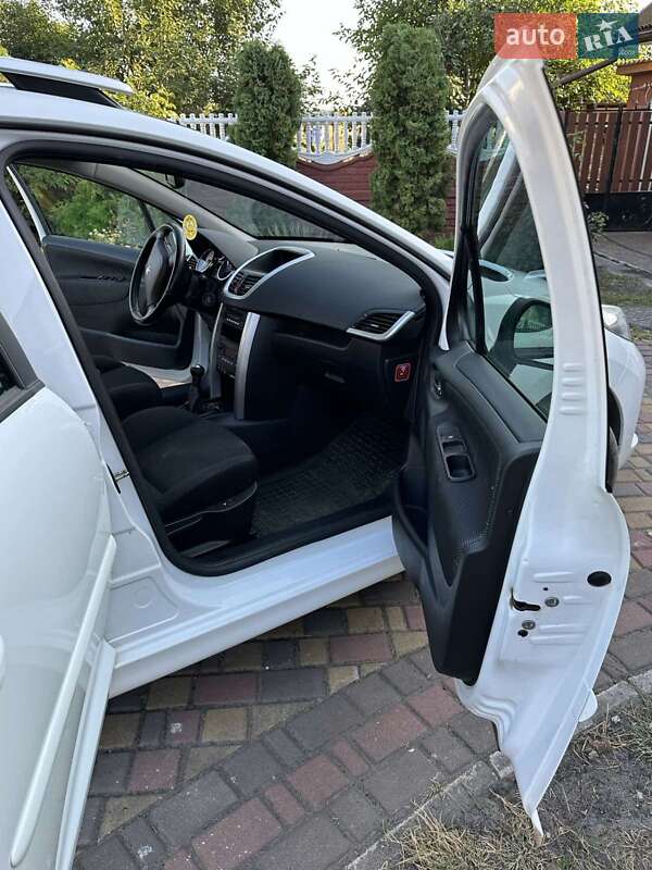 Універсал Peugeot 207 2008 в Дубні
