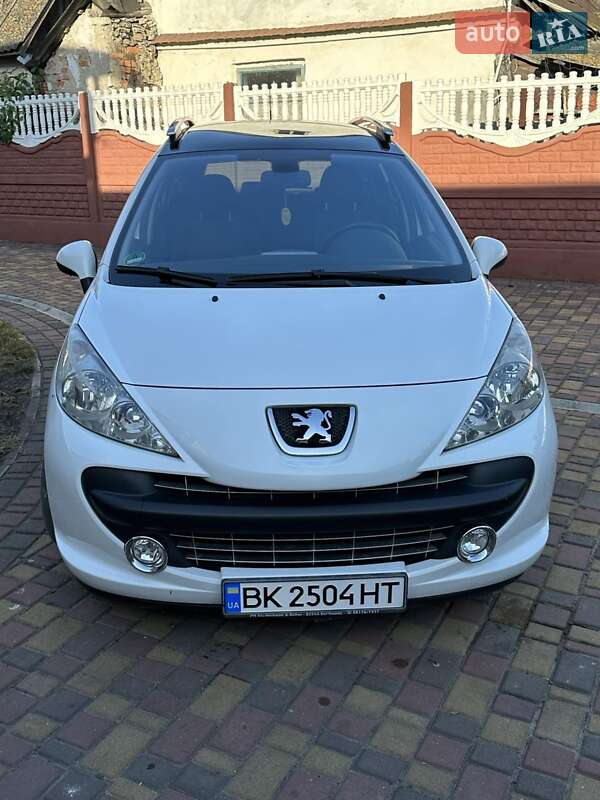 Універсал Peugeot 207 2008 в Дубні