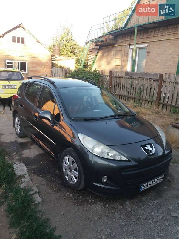 Универсал Peugeot 207 2011 в Кропивницком