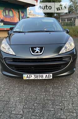 Хэтчбек Peugeot 207 2006 в Львове