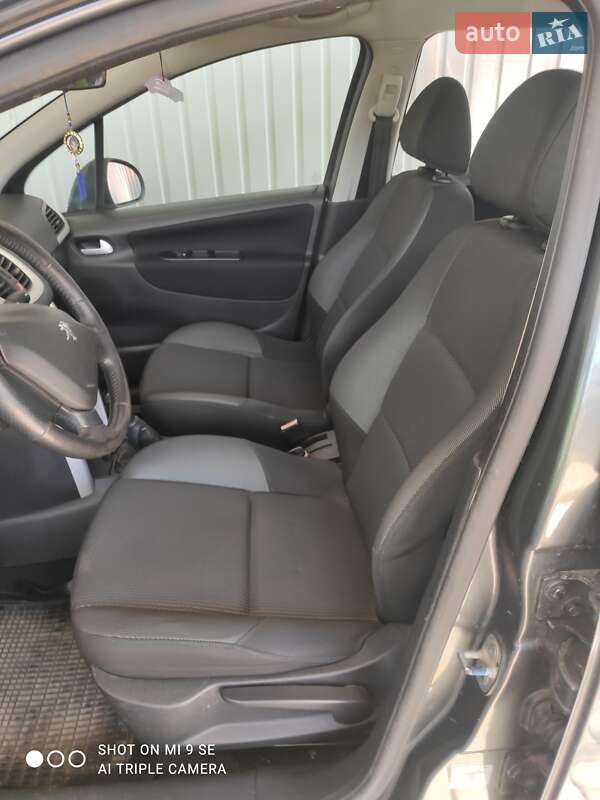 Универсал Peugeot 207 2012 в Павлограде фото 15 Универсал Peugeot 207 2012 в Павлограде