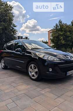 Універсал Peugeot 207 2011 в Рівному