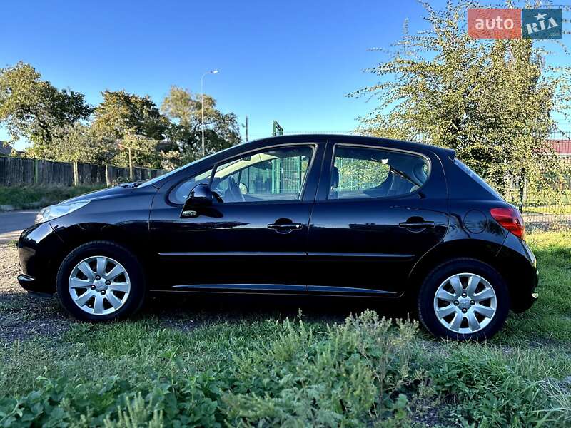 Хэтчбек Peugeot 207 2009 в Одессе