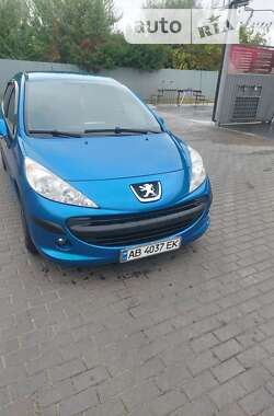 Хэтчбек Peugeot 207 2007 в Калиновке