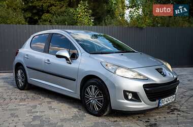 Хэтчбек Peugeot 207 2010 в Тернополе