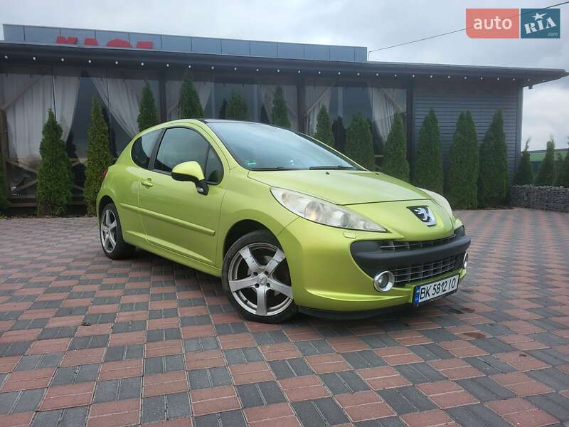 Хэтчбек Peugeot 207 2007 в Ровно