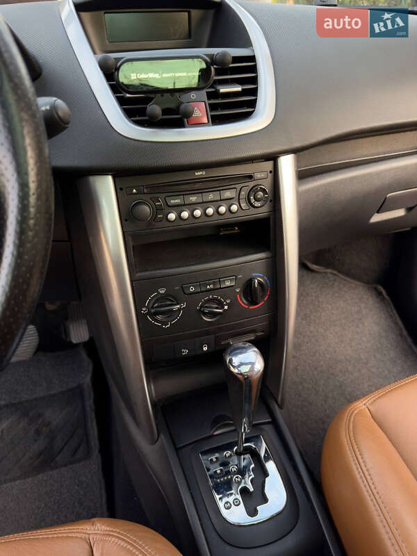 Хэтчбек Peugeot 207 2008 в Шептицькому