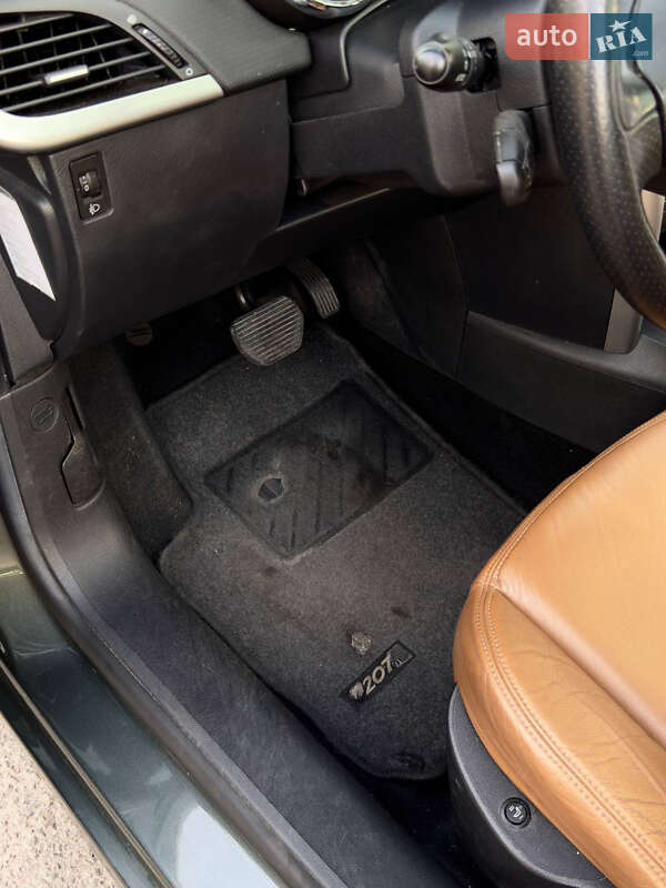 Хэтчбек Peugeot 207 2008 в Шептицькому