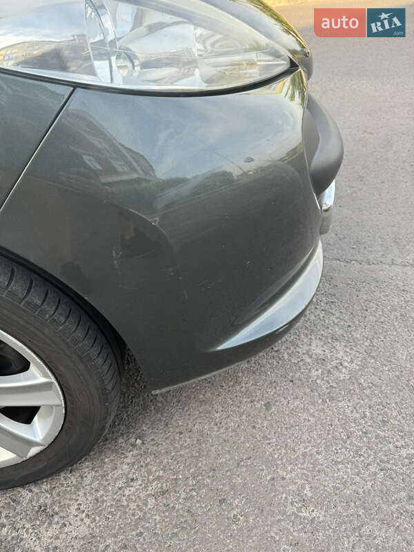 Хэтчбек Peugeot 207 2008 в Шептицькому