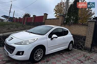 Хетчбек Peugeot 207 2011 в 
