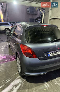 Хэтчбек Peugeot 207 2007 в Киеве