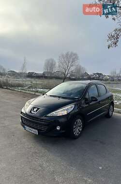 Хэтчбек Peugeot 207 2011 в Киеве