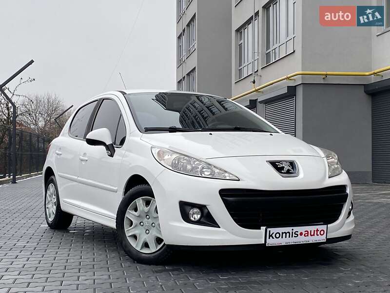 Хэтчбек Peugeot 207 2011 в Хмельницком