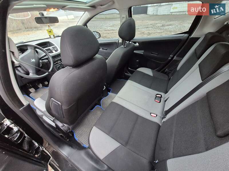 Универсал Peugeot 207 2008 в Житомире