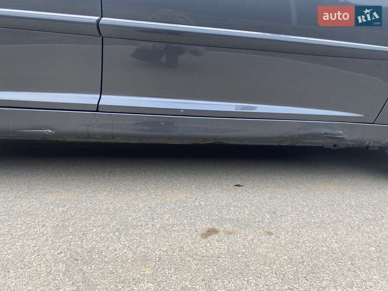 Хэтчбек Peugeot 207 2010 в Сходнице