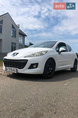 Хетчбек Peugeot 207 2011 в Києві