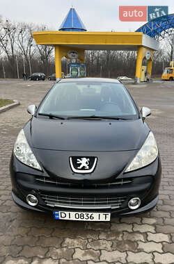 Хэтчбек Peugeot 207 2009 в Ровно