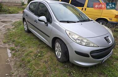 Хэтчбек Peugeot 207 2008 в Шостке