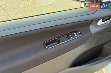 Хэтчбек Peugeot 207 2012 в 