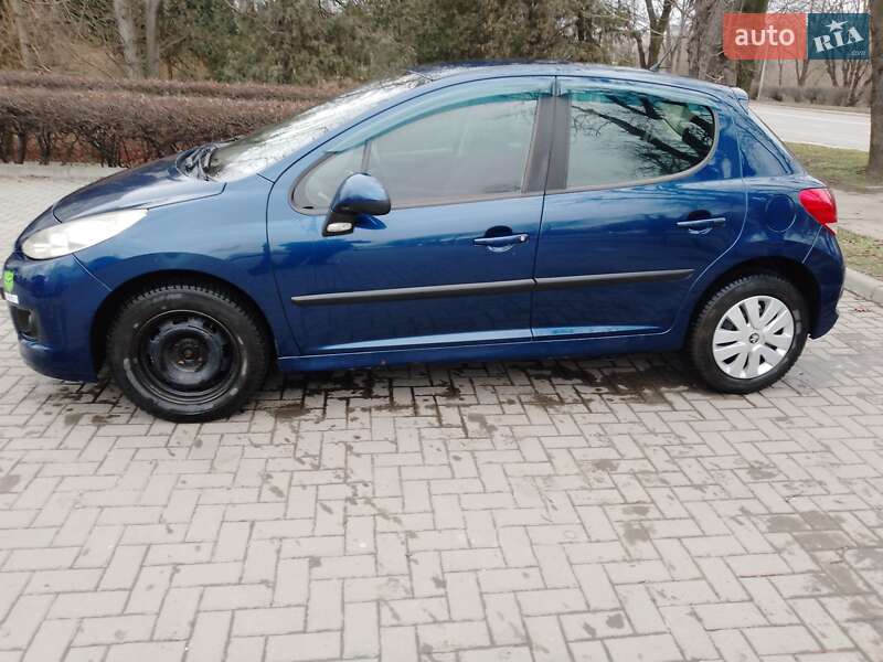 Хэтчбек Peugeot 207 2010 в Львове фото 6 Хэтчбек Peugeot 207 2010 в Львове