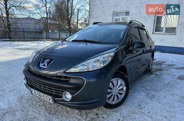 Хэтчбек Peugeot 207 2008 в Чернигове