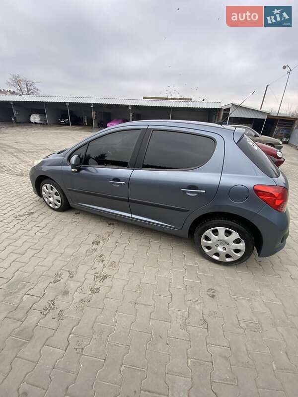 Хетчбек Peugeot 207 2008 в Старокостянтинові