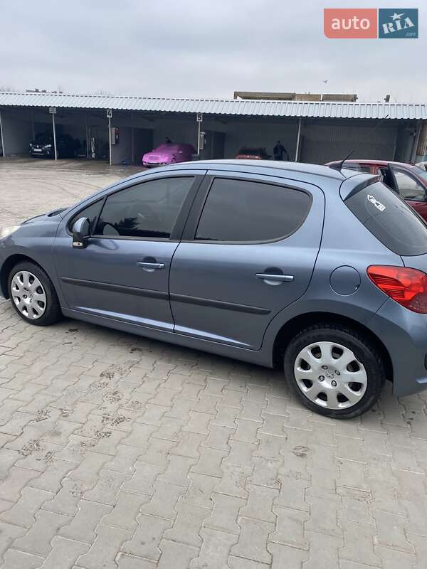 Хетчбек Peugeot 207 2008 в Старокостянтинові